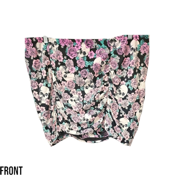 TORRID Plus Size Ruched Floral All Over Skull Rose Design Swim Skirt With Breif - Picture 2 of 13